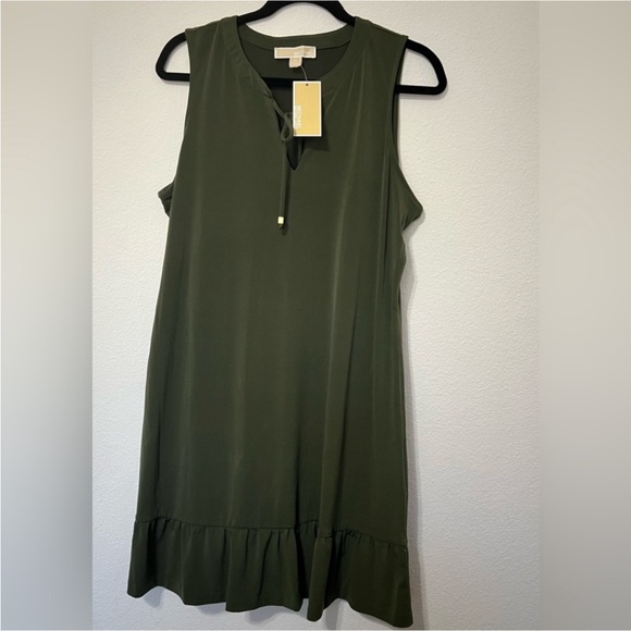 Michael Kors Ivy Green Dress - Picture 1 of 4